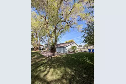 1035 W Main St, Lehi, UT 84043 - Photo 27