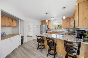 2198 S Elaine Dr E, Bountiful, UT 84010 - Photo 11