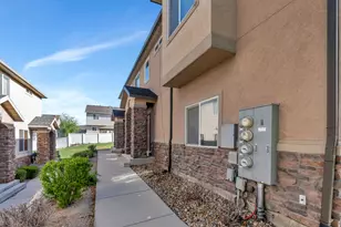 3066 W Desert Lily Dr N, Lehi, UT 84043 - Photo 23