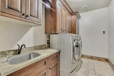 812 W 4230 N, Pleasant Grove, UT 84062 - Photo 29