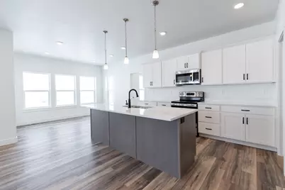 691 E 2450 N, North Logan, UT 84341 - Photo 3