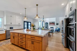 208 N Bay Dr, Vineyard, UT 84059 - Photo 29