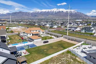 208 N Bay Dr, Vineyard, UT 84059 - Photo 95