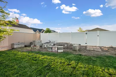 1410 W 750 S, Clearfield, UT 84015 - Photo 33
