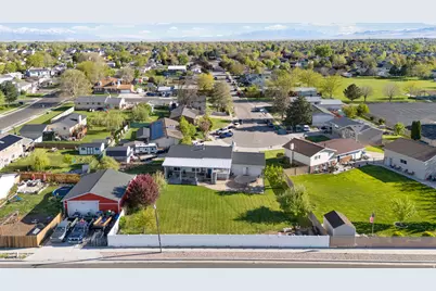 1410 W 750 S, Clearfield, UT 84015 - Photo 37