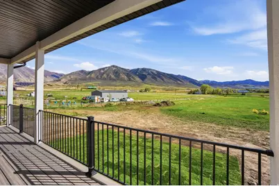 2164 E Pinto Pkwy, Tooele, UT 84074 - Photo 19