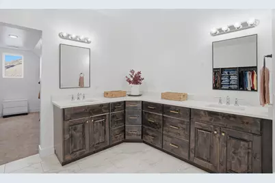 2164 E Pinto Pkwy, Tooele, UT 84074 - Photo 35