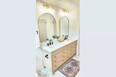 1972 E Everleigh Cir, Sandy, UT 84093 - Photo 27