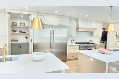 1972 E Everleigh Cir, Sandy, UT 84093 - Photo 7