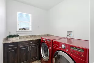 598 W Regal View Dr, Saratoga Springs, UT 84045 - Photo 35