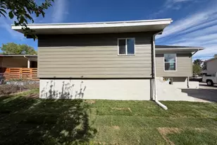 1310 Marilyn Dr, Syracuse, UT 84075 - Photo 19