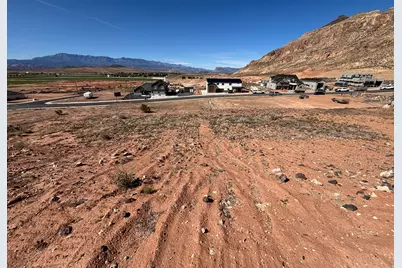 934 W 3270 S #2, Hurricane, UT 84737 - Photo 19