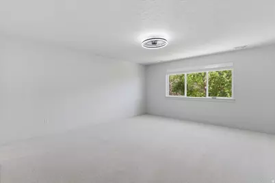 1306 E Talbot Dr, Kaysville, UT 84037 - Photo 17