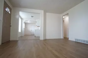 416 E 8260 S, Sandy, UT 84070 - Photo 7