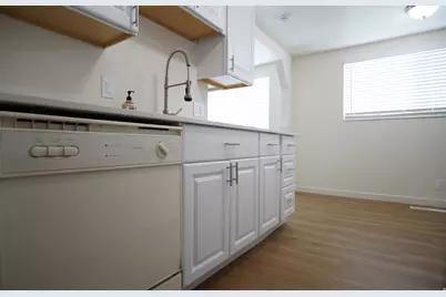 416 E 8260 S, Sandy, UT 84070 - Photo 13