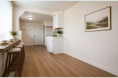 416 E 8260 S, Sandy, UT 84070 - Photo 9
