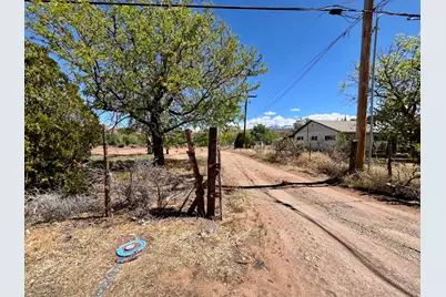 2381 S Spanish Valley Dr, Moab, UT 84532 - Photo 7