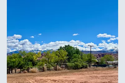 2381 S Spanish Valley Dr, Moab, UT 84532 - Photo 11
