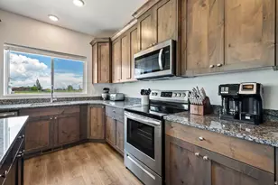 2250 S Beachcomber Ln, Garden City, UT 84028 - Photo 9