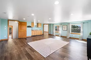 9476 N Avanyu Dr, Pleasant Grove, UT 84062 - Photo 11