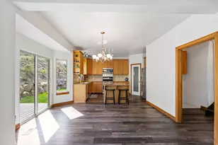 9476 N Avanyu Dr, Cedar Hills, UT 84062 - Photo 13