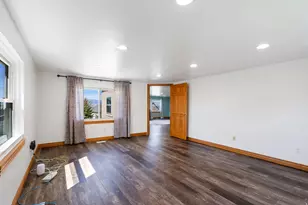 9476 N Avanyu Dr, Pleasant Grove, UT 84062 - Photo 15
