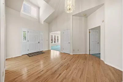 8506 S Willow Creek Dr, Sandy, UT 84093 - Photo 7