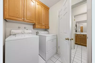 8506 S Willow Creek Dr, Sandy, UT 84093 - Photo 29