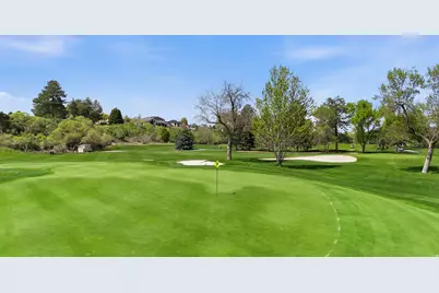 8506 S Willow Creek Dr, Sandy, UT 84093 - Photo 5