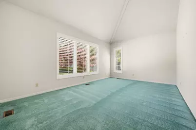 8506 S Willow Creek Dr, Sandy, UT 84093 - Photo 9