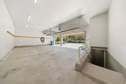 8506 S Willow Creek Dr, Sandy, UT 84093 - Photo 37