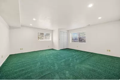 8506 S Willow Creek Dr, Sandy, UT 84093 - Photo 35