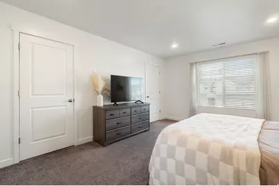 1063 E Dory Boat Rd, Saratoga Springs, UT 84045 - Photo 15