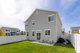 1592 W Parkview Dr, Syracuse, UT 84075 - Photo 37