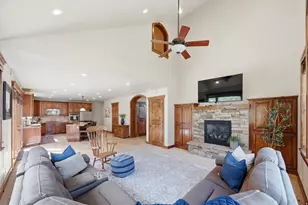 1922 N 1550 E, Provo, UT 84604 - Photo 7