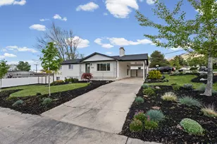 1019 E 400 N, Bountiful, UT 84010 - Photo 33