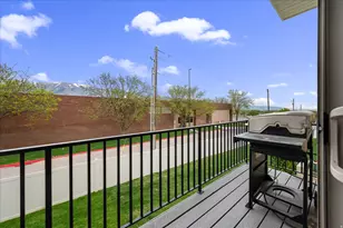 2504 N Knights Ln, Layton, UT 84041 - Photo 31