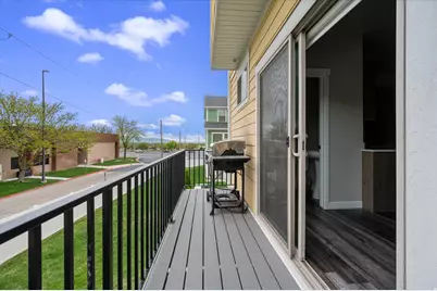 2504 N Knights Ln, Layton, UT 84041 - Photo 33