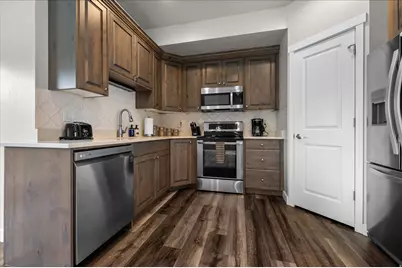 2504 N Knights Ln, Layton, UT 84041 - Photo 5