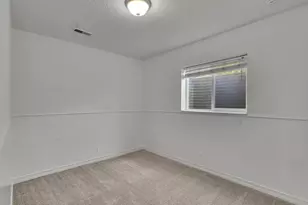 136 E 3800 N N, Provo, UT 84604 - Photo 27