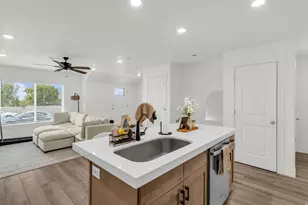 1402 N Mdw Ln, Spanish Fork, UT 84660 - Photo 7