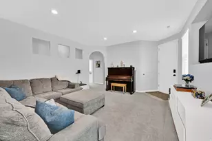 302 N Foxboro Dr, North Salt Lake, UT 84054 - Photo 3