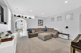 302 N Foxboro Dr, North Salt Lake, UT 84054 - Photo 5