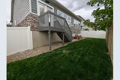 1073 Blackstone Dr, Fruit Heights, UT 84037 - Photo 23