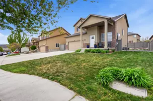8757 N Jefferson Dr, Eagle Mountain, UT 84005 - Photo 39