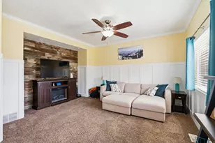 8757 N Jefferson Dr, Eagle Mountain, UT 84005 - Photo 9