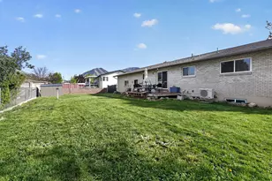 1019 E Maple Dr, Spanish Fork, UT 84660 - Photo 3