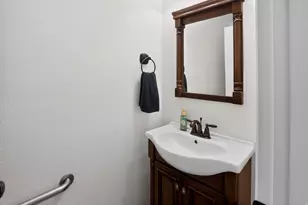 1019 E Maple Dr, Spanish Fork, UT 84660 - Photo 13