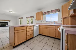 370 W 5600 S, Washington Terrace, UT 84405 - Photo 5