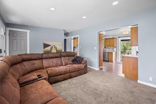 481 E 550 S, Bountiful, UT 84010 - Photo 7